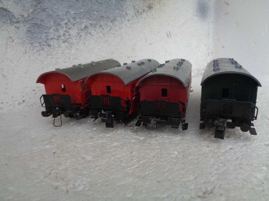 1:87 lote de 4 carruagens de passageiros rodados TRIX antigos