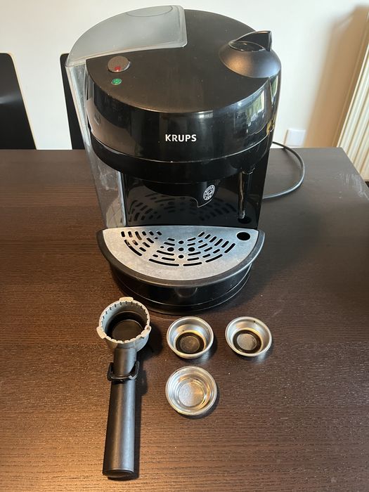 Máquina de Café Espresso KRUPS Type F920 Estado Razoável
