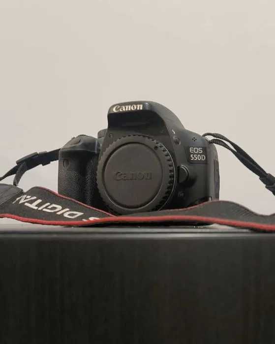 Câmara Canon 5500D