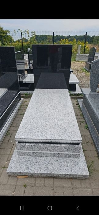 Nagrobki granitowe od 3500