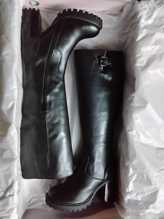 Kozaki wysokie czarne.