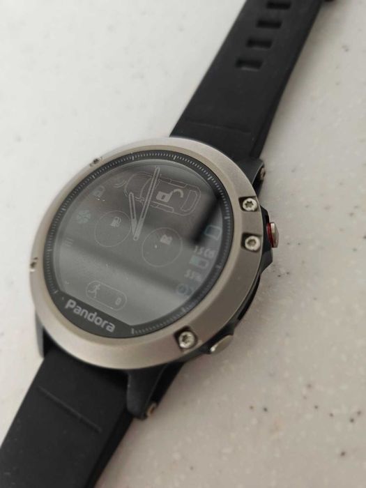 Продам автомобільний GPS-годинник Pandora Watch2