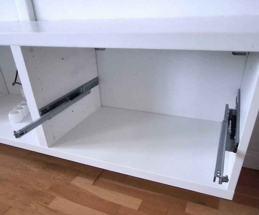 Szafka RTV podwieszana IKEA Besta