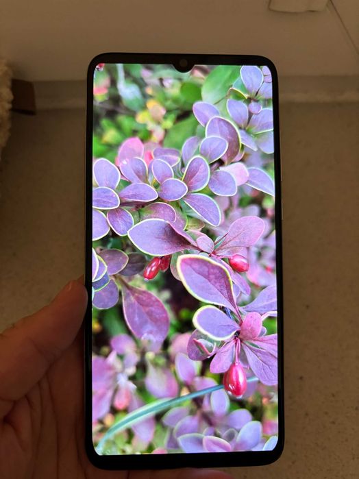 Telefon Xiaomi Mi 9 6/128gb (bez opakowania)