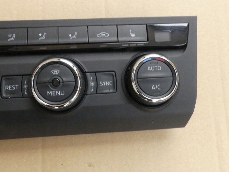 dw supreb 3 panel klimatyzacji 3v0907044ca