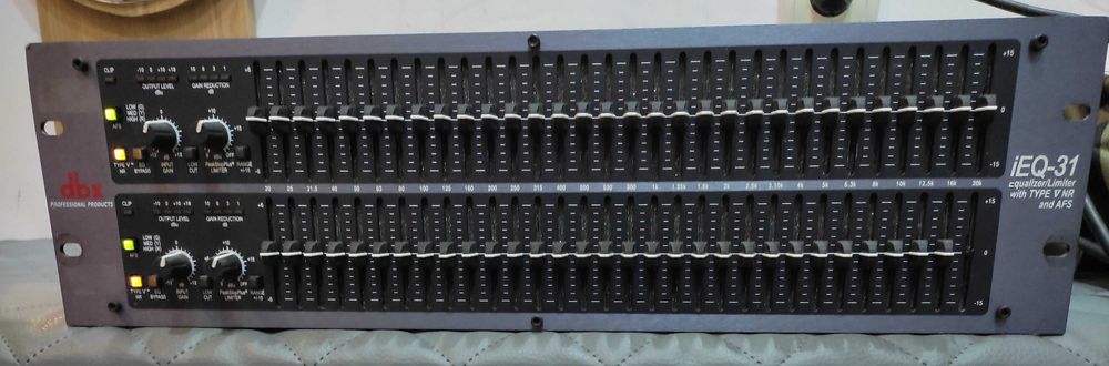 Еквaлaйзep dbx IEQ -31 (MADE IN USA)