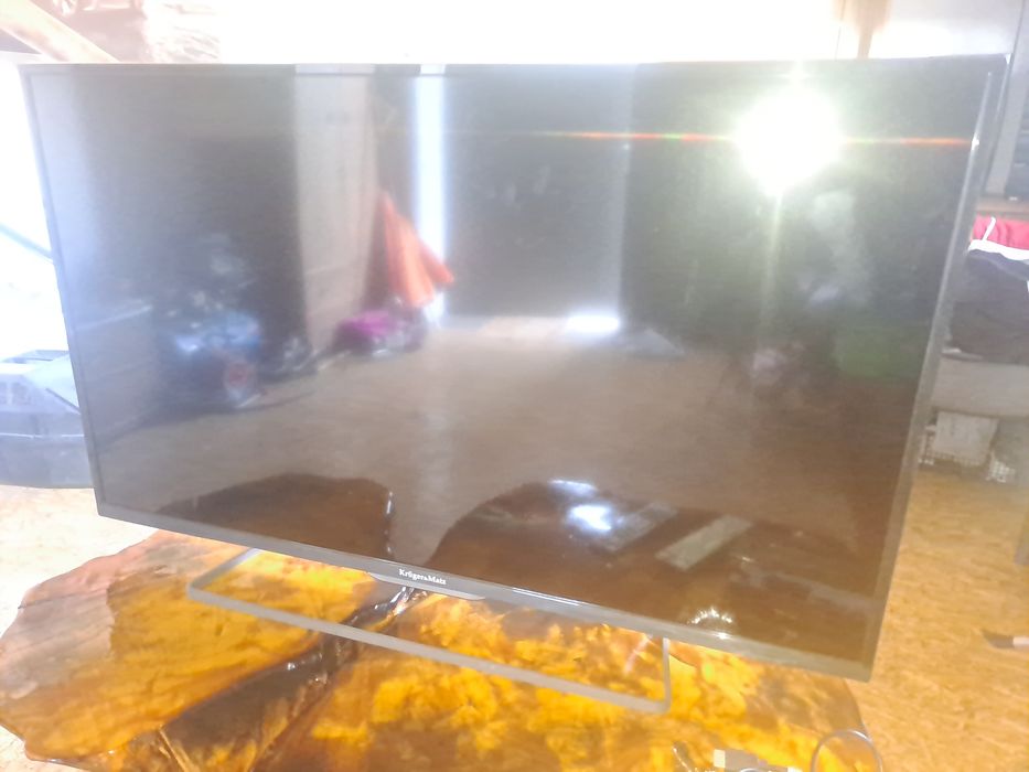 Telewizor  HDMI. KRUGER  MATE 42 Cali + DEKODER    Wzmacniacz