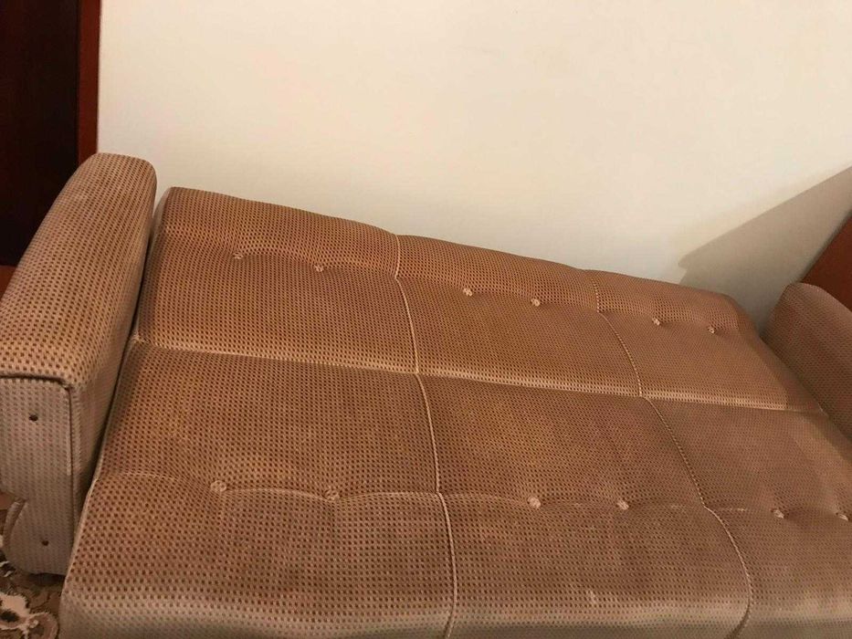 Conjunto 3 sofás - Inclui sofá‑cama 3 lugares - Bom estado