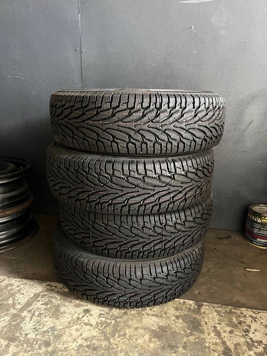 Комплект нових шин  Estrada 195/65 R15