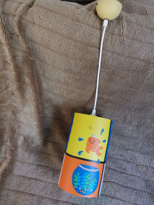 candeeiro teto quarto criança