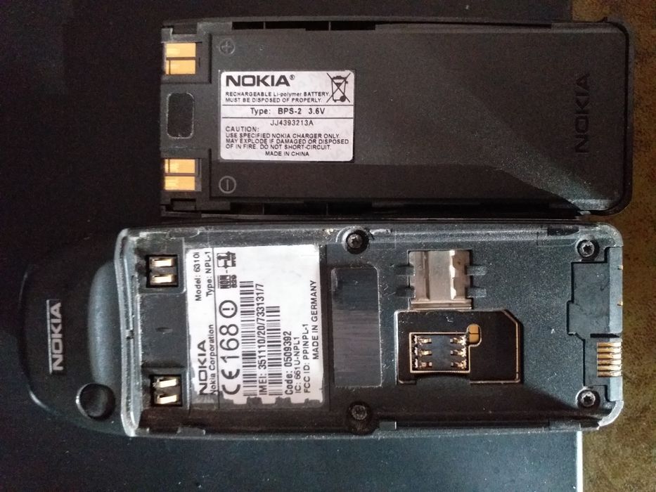 Telefon Nokia 6310i.