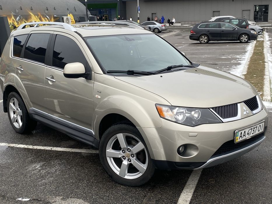 Mitsubishi Outlander Xl
