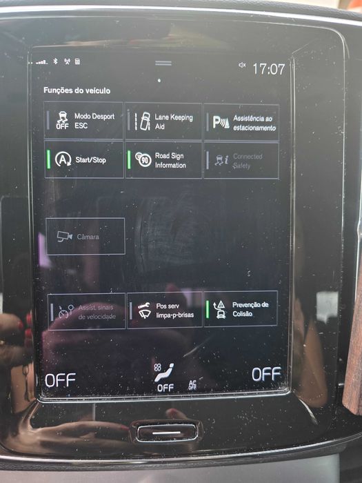 Volvo XC40 T2 Gasolina Momentum Plus de 2021 32000KM
