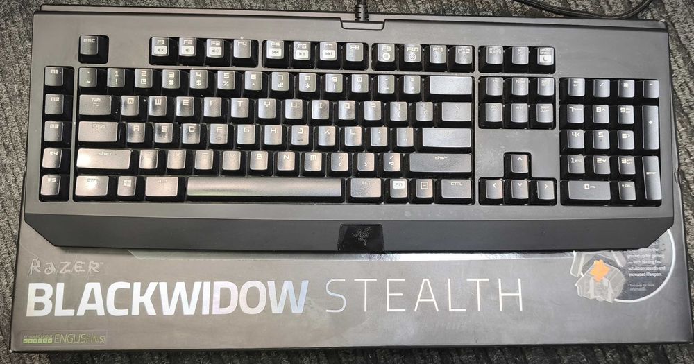 /777/ Klawiatura bezprzewodowa Razer BlackWdow Stelath