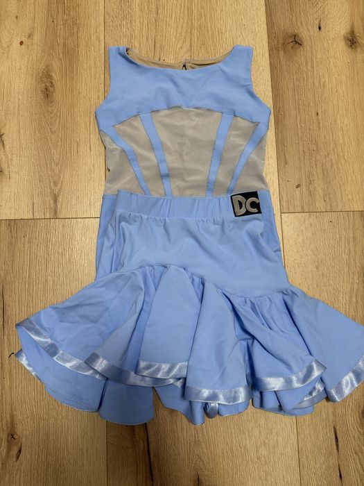 Продам тренувальний костюм для бальних танців