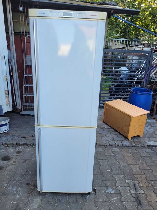 sprzedam lodówkę samsung