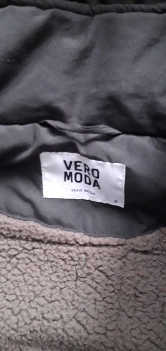 Куртка жіноча весняно-осіння .