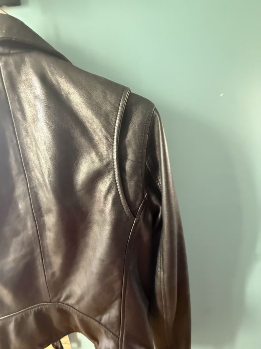 шкіряна куртка guess розмір S