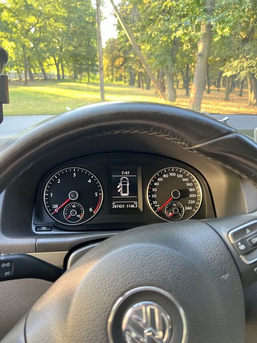 volkswagen touran 2011