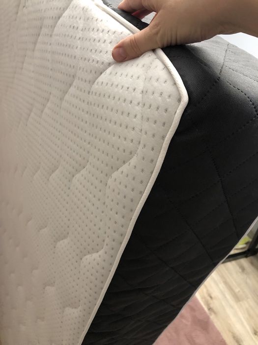 Materac sensit H2 140x200 grubość 23cm stan bdb pianka