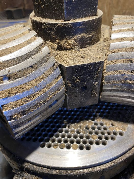 Peleciarka pellet 30kw  trzy rolki