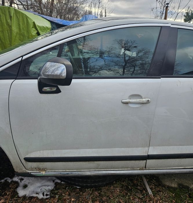 Разборка Peugeot 3008 до 2015г. дорест. Шрот. Крыло, дверь, мотор