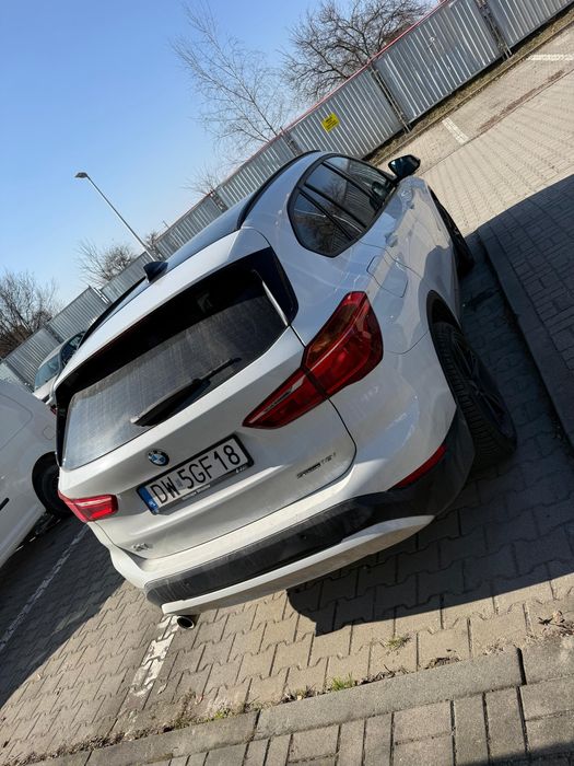 BMW X1 1.8 sdrive benzyna F48
