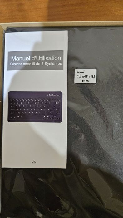 Capa Tablet 12,7 com teclado