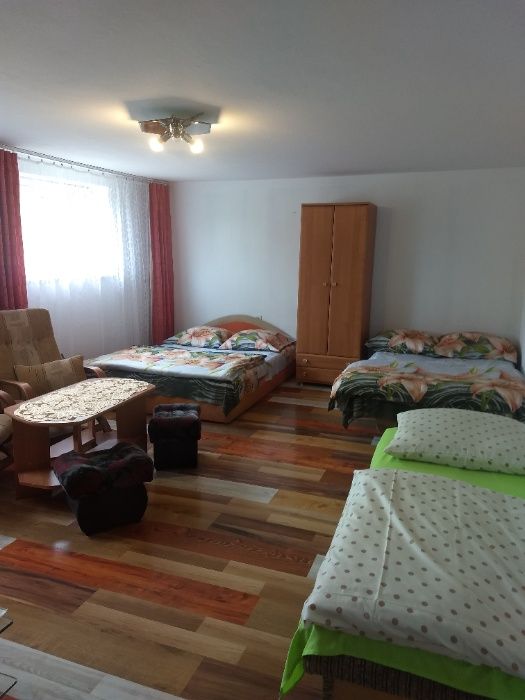 Wypoczynek pod Brzozami - pokoje Jantar