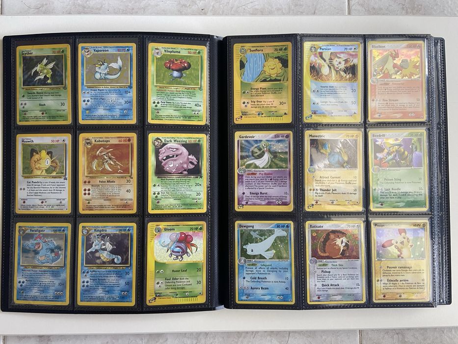 Coleção de Cartas Pokémon - Singles / Lots