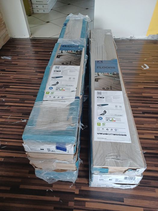 Nowe panele podłogowe  Kaindl ok 18m²