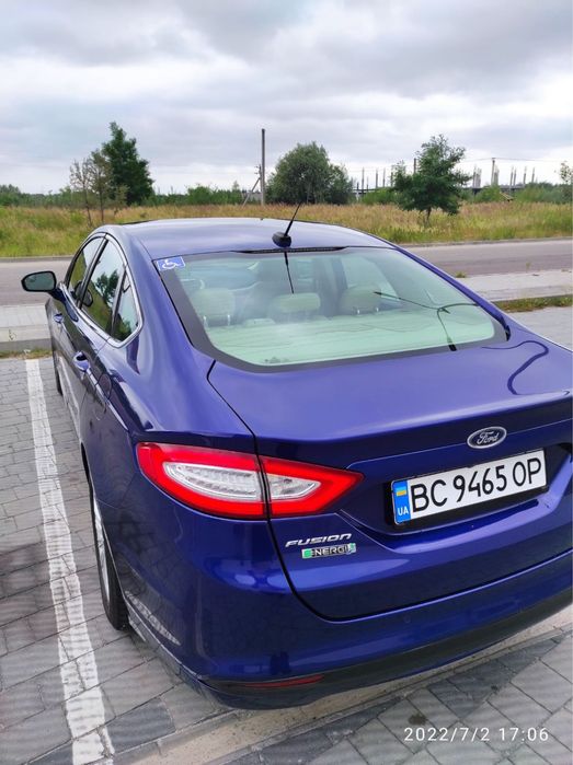 Ford fusion energy plug-in