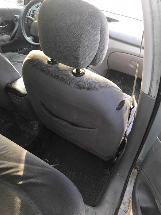 Сиденья передние Рено Лагуна 2 (комплект велюр)