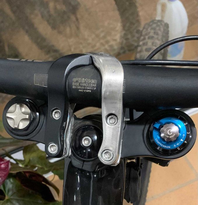 SR Suntour RUX 38mm R2C2 29" (Eixo 20x110) – como boxxer e FOX 40