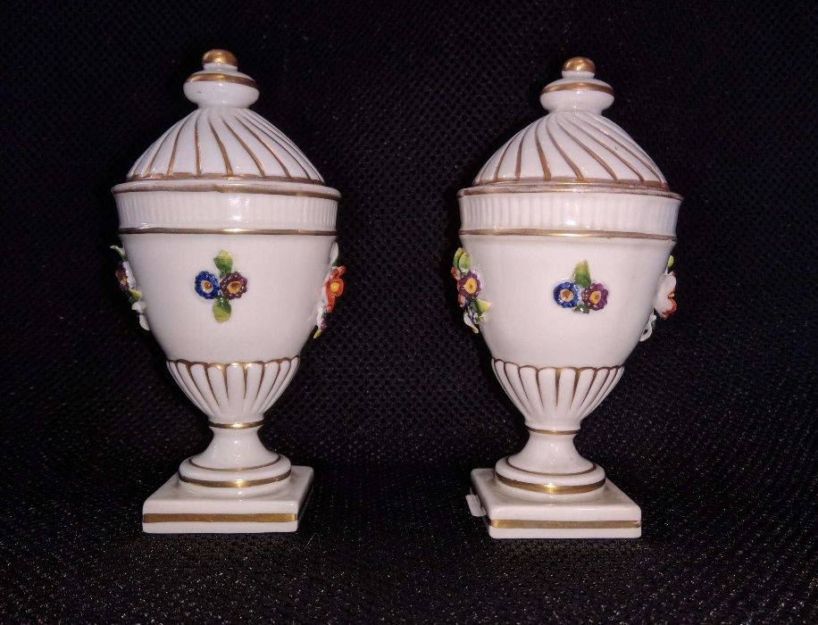 Par Urnas Miniatura Capodimonte