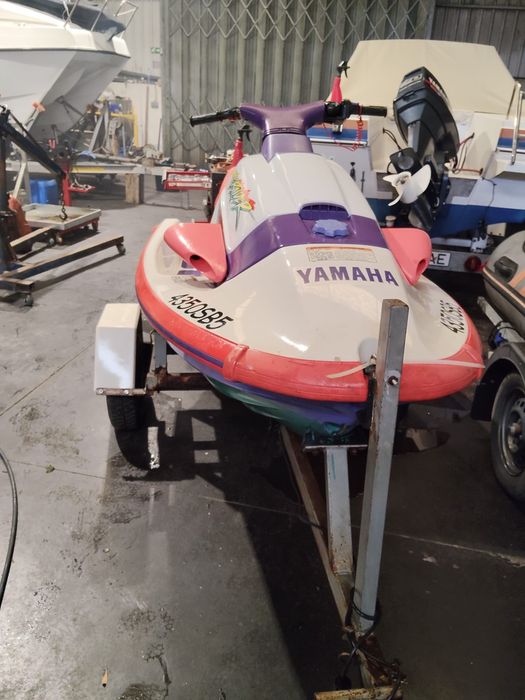 Yamaha Waveraider 700 + Atrelado | Pronta a Usar