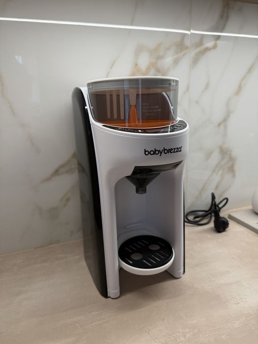Машинка для приготування суміші Baby Brezza Formula Pro Advanced