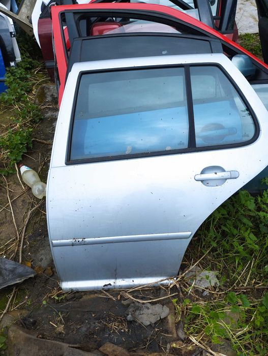 Golf 4  Drzwi Lusterko Winda Podnośnik zamek Klamka Szyba