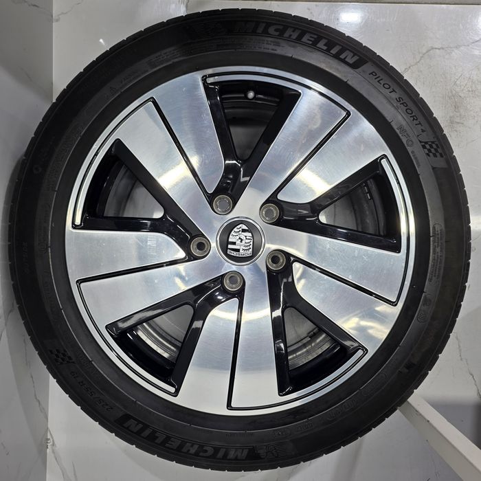 Jantes 19" originais Porsche Taycan Aero 5x130