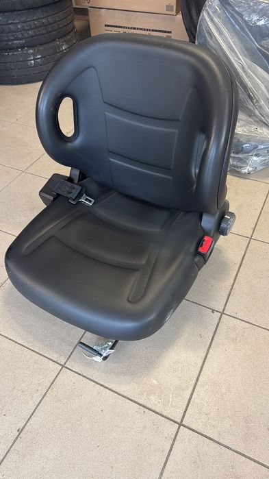 Siedzenie / Fotel wózka widłowego Toyota - Nowy z pasami - orginał