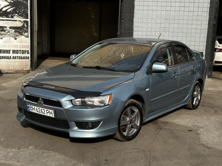 Mitsubishi Lancer 2007 2.0 в идеальном состоянии. Номера в подарок