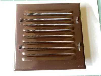 Kratka wentylacyjna 15x15 cm metalowa z siatką