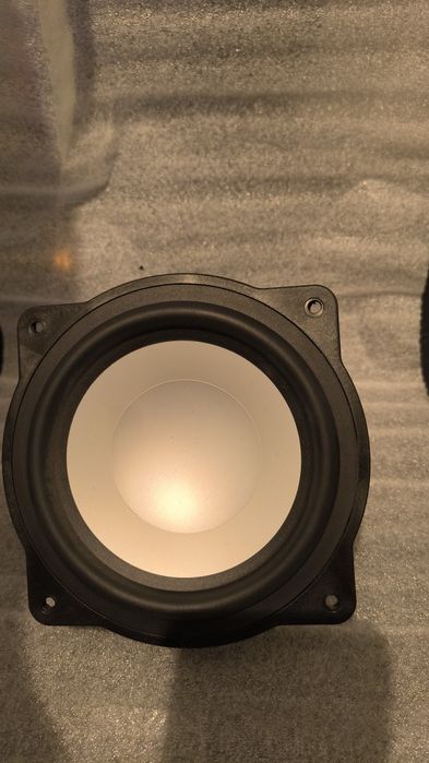 Głośnik Paradigm Monitor 7v7