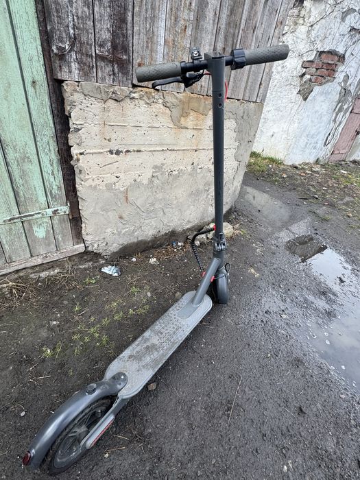 Елетричний самокат