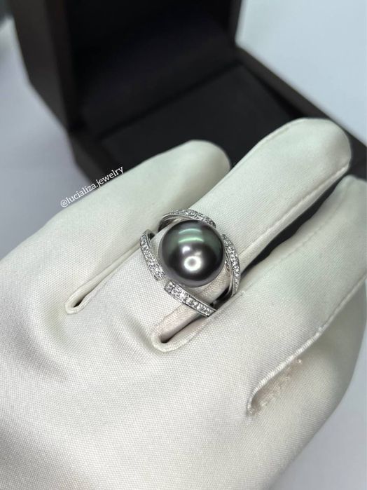 Кольцо с жемчугом  Белое золото 750 проба