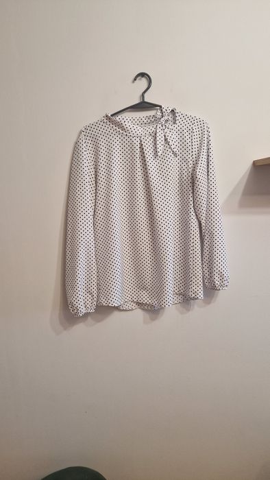 Koszula damska w kropki galowa biała elegancka