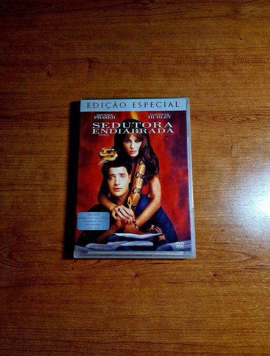 SEDUTORA ENDIABRADA (Brendan Fraser/Elizabeth Hurley/Frances O’Connor)