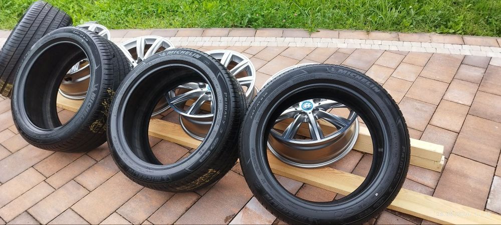 Komplet oryginalnych kół letnich (alufelgi + opony) pasujący do BMW Serii 5 (G30 / G31) oraz Serii 6 GT (G32).