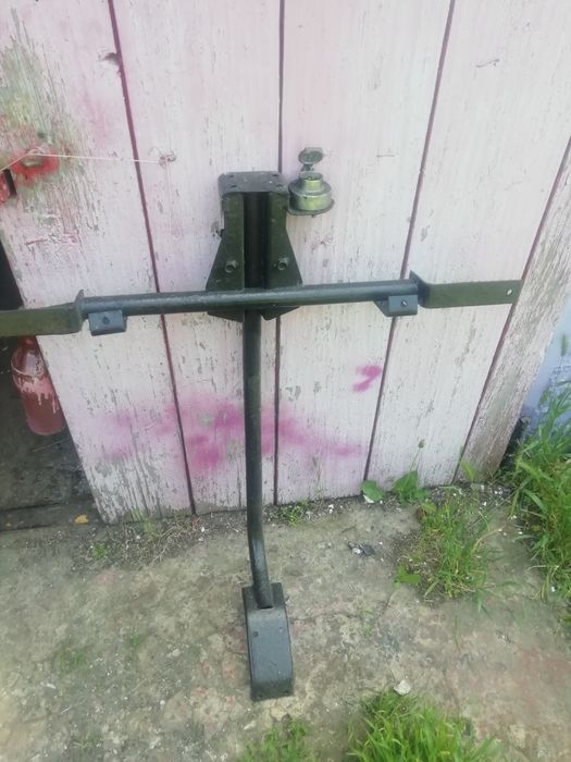 підрамник для фаркопу