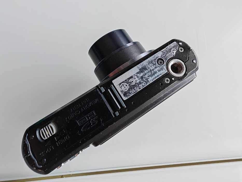 Panasonic DMC-FX100 aparat